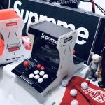 Small 220V / 110V Acrylic Retro Video Game Machine For Kids Red / Black Color