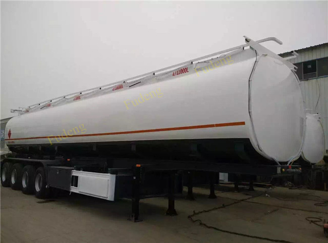 Four Axles Fuel Tanker Semi Trailer 55000 Liters carbon steel material