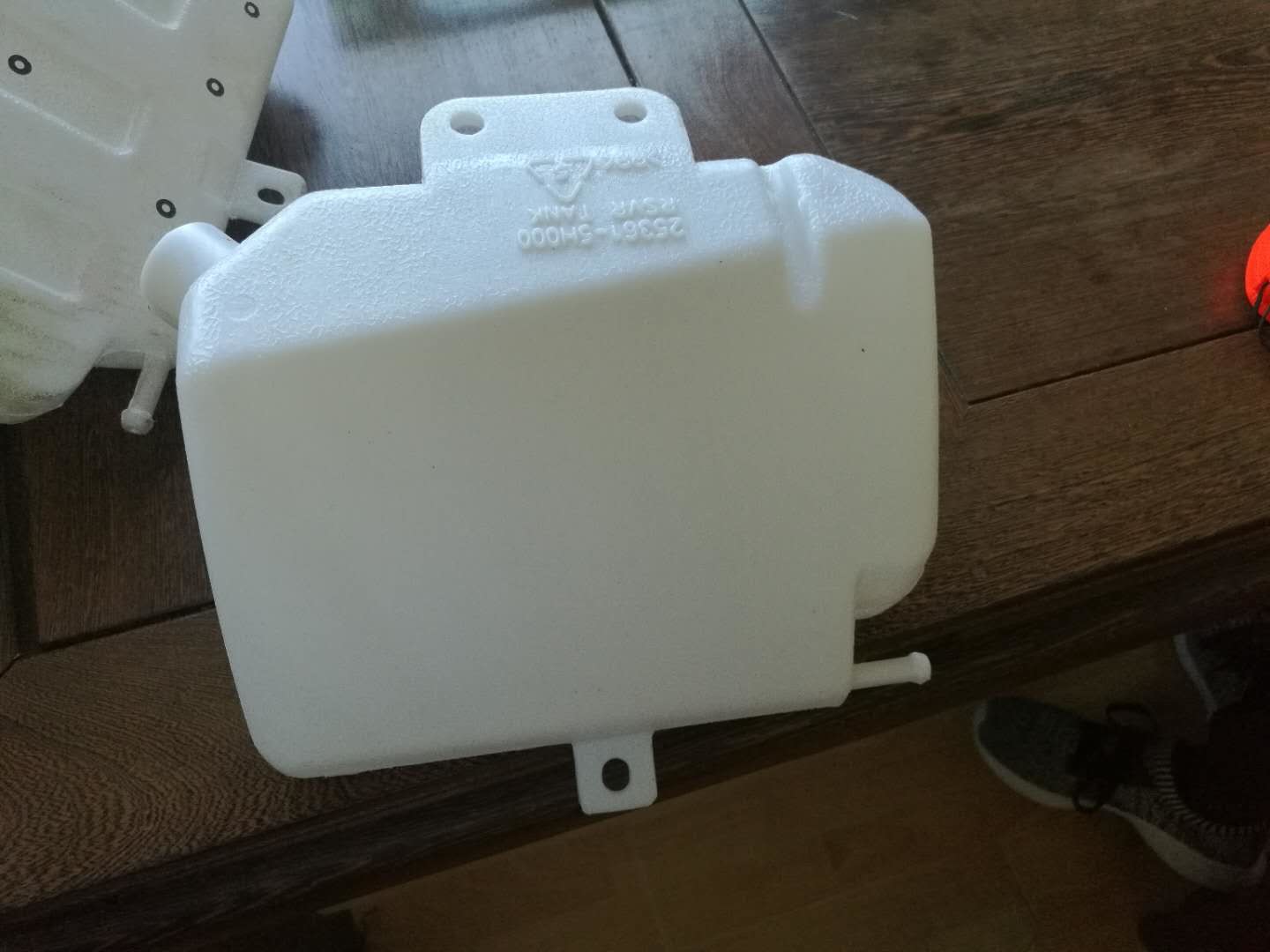 FOR TRUCK PARTS-HYUNDAI HD45 PARTS-WATER TANK OEM 98300-5H112