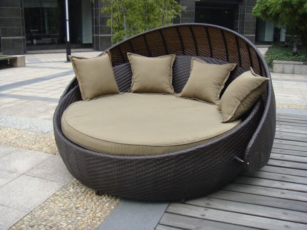 Outdoor Rattan Furniture , Aluminium Frame Resin Wicker Daybed
