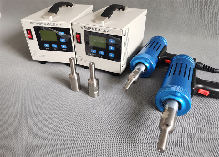 Auto Plastic Parts Ultrasonic Portable Welder Gun 28Khz With Digital Drivers