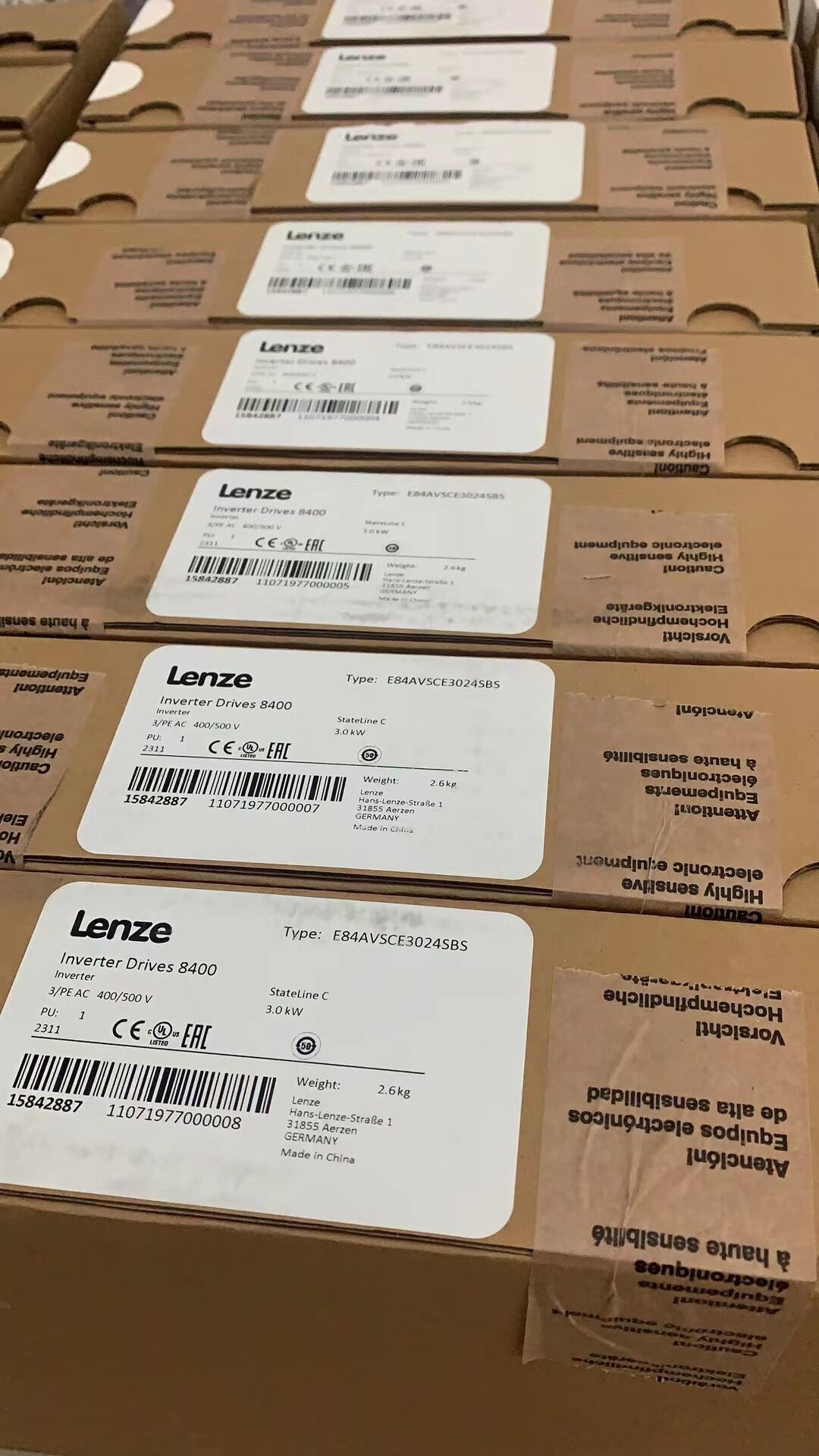 E84AVSCE1534VB0 LENZE Motor Frequency Inverter 50hz To 60hz 15kw 3/PE AC 400V 500V