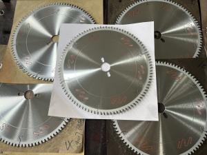 Wholesale Freud Quality TCT Saw Blade For Wood Cutting Industrial Panel Sizing Circle Saw Blade from china suppliers