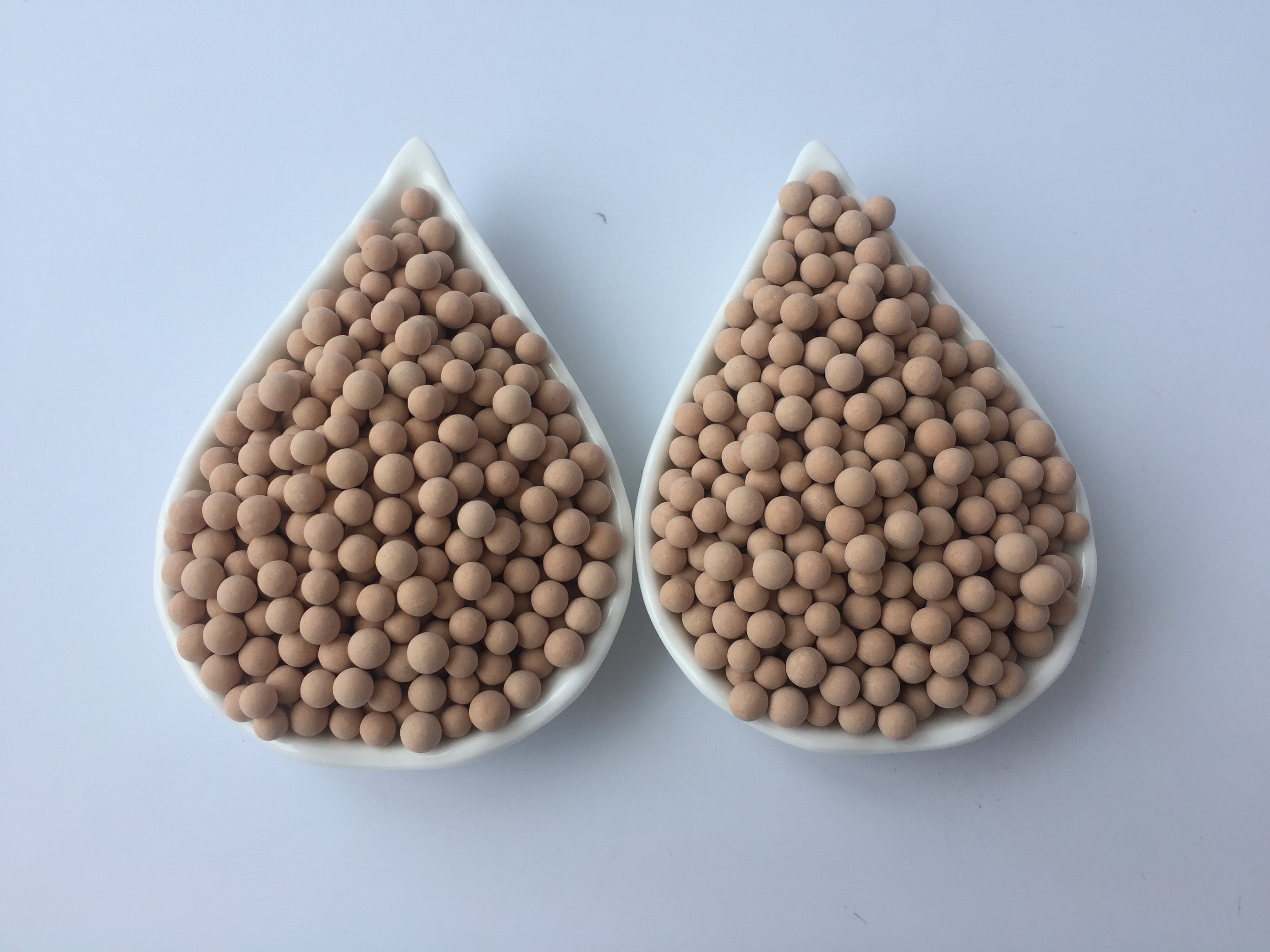 Pore Size 2 - 3nm 13X Molecular Sieve Pellet Ideal For 80C Applications