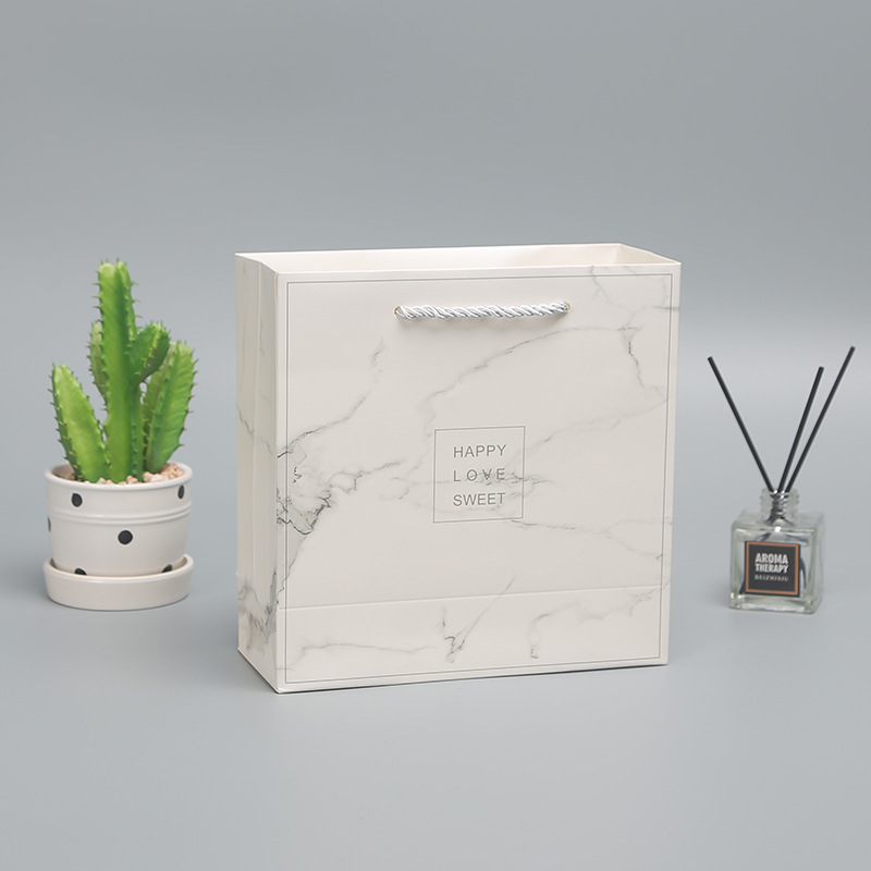 Custom Reasonable Boutique Retail Paper Gift Shopping Rope Handle Bag Custom Order