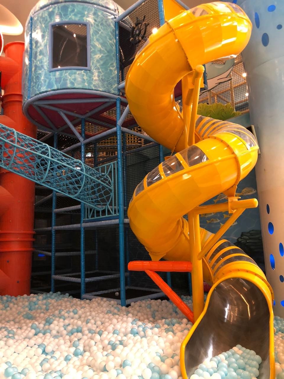 Smooth Stainless Steel Playground Slide Corrosion Resistance Commercial Tube Slide