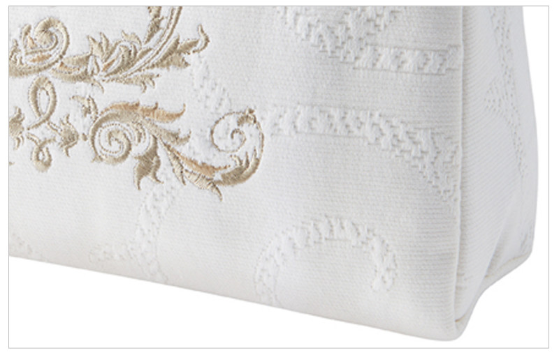 Embroidery 23mm*150mm Polyester Cosmetic Bag For Business Travel