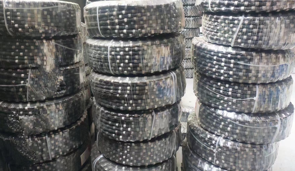 Beads Diameter 11.5mm Diamond Wire Saw Diamond Cutting Rope For Granite Quarry
