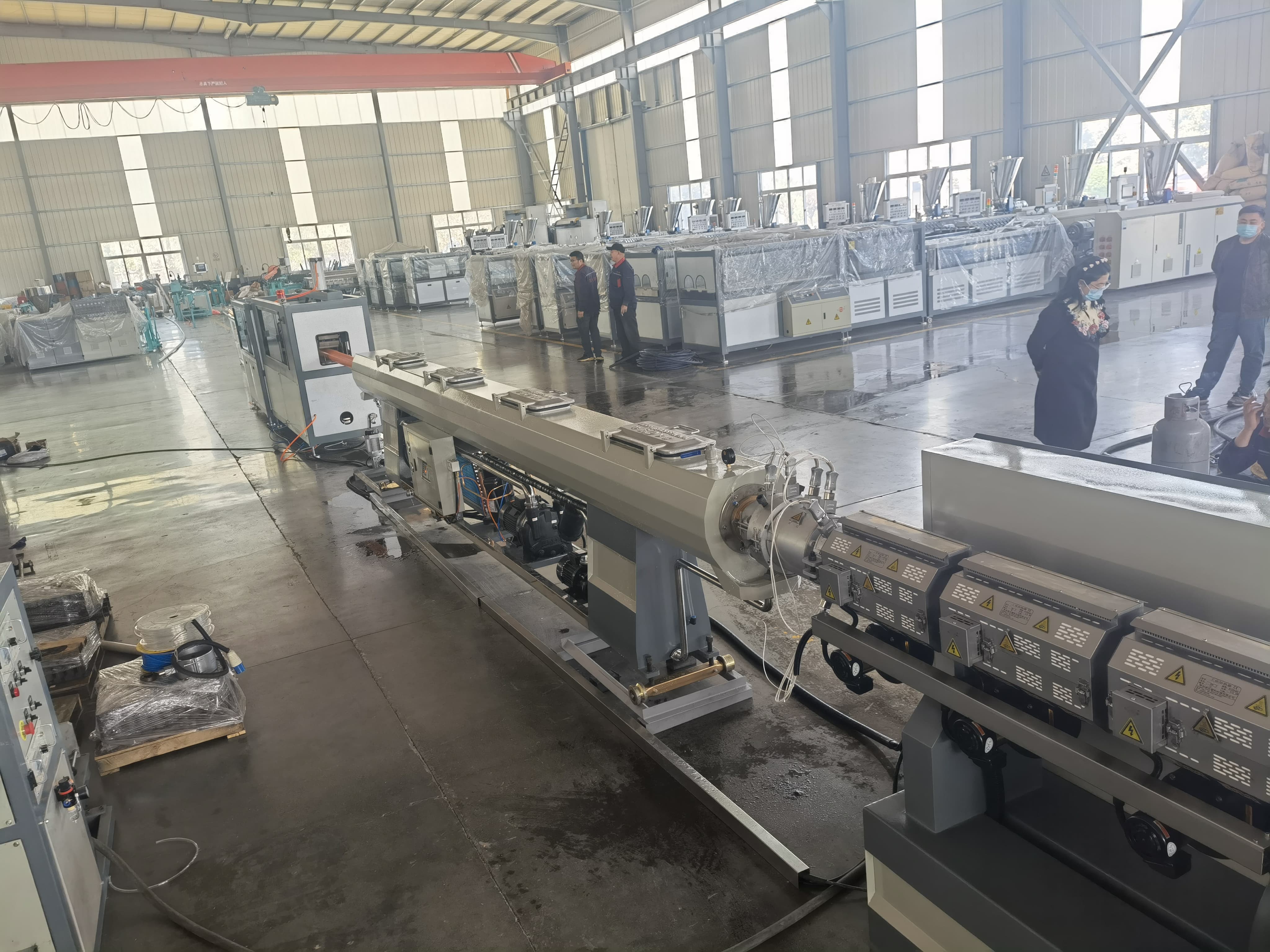 Plastic HDPE PE PP MPP Pert PPR PVC Water Pipe And Cable Conduit Tube Extruder Production Extrusion Line