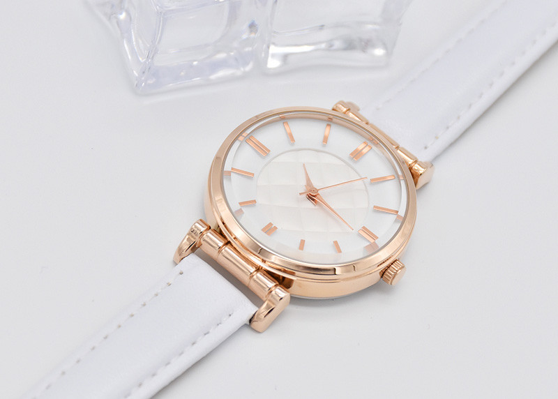 Female Analog Stainless Steel Ladies Quartz Timepieces Leather Strap