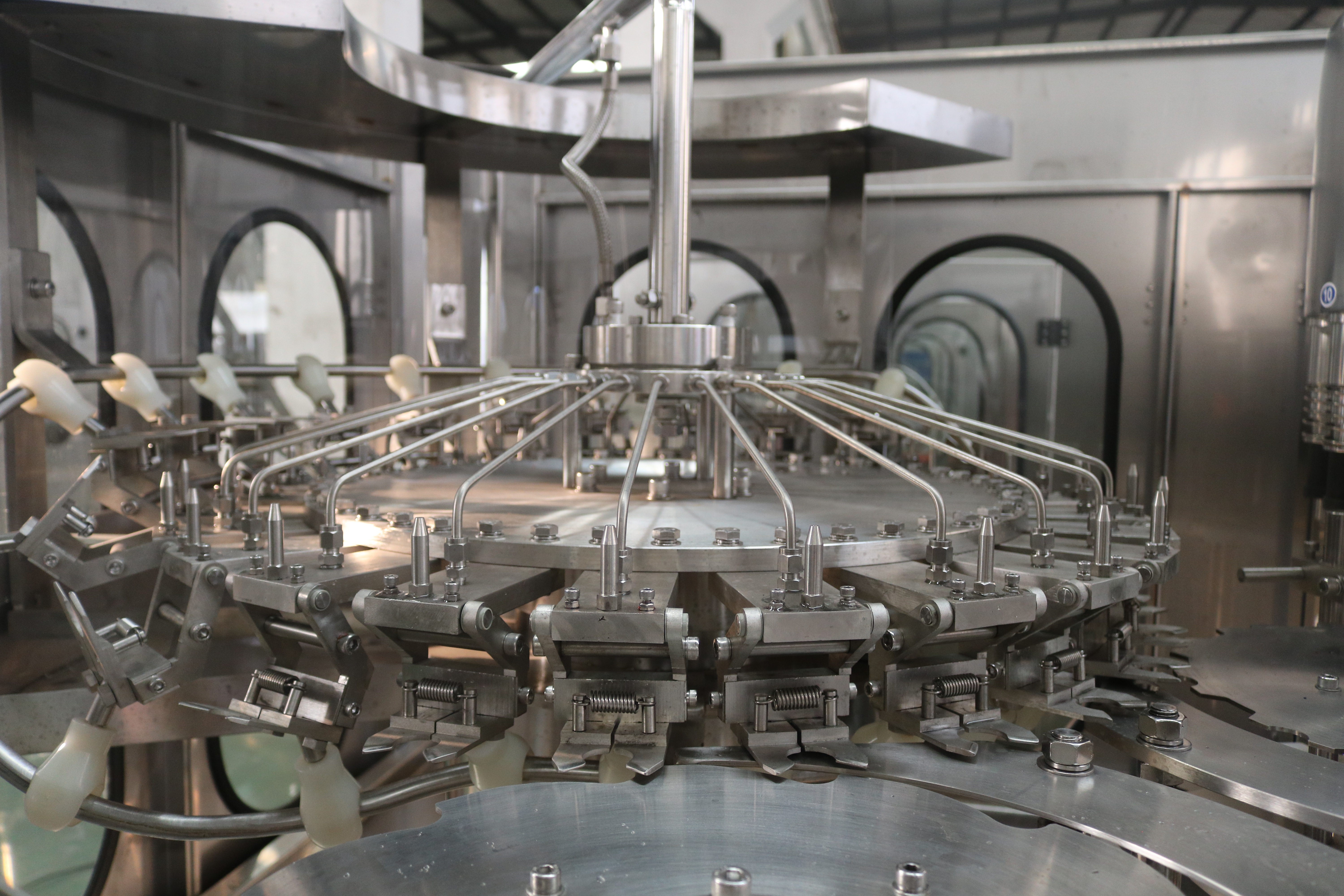 6000 BPH 3 In 1 Filling Machine , Pet Bottle Filling And Capping Machine