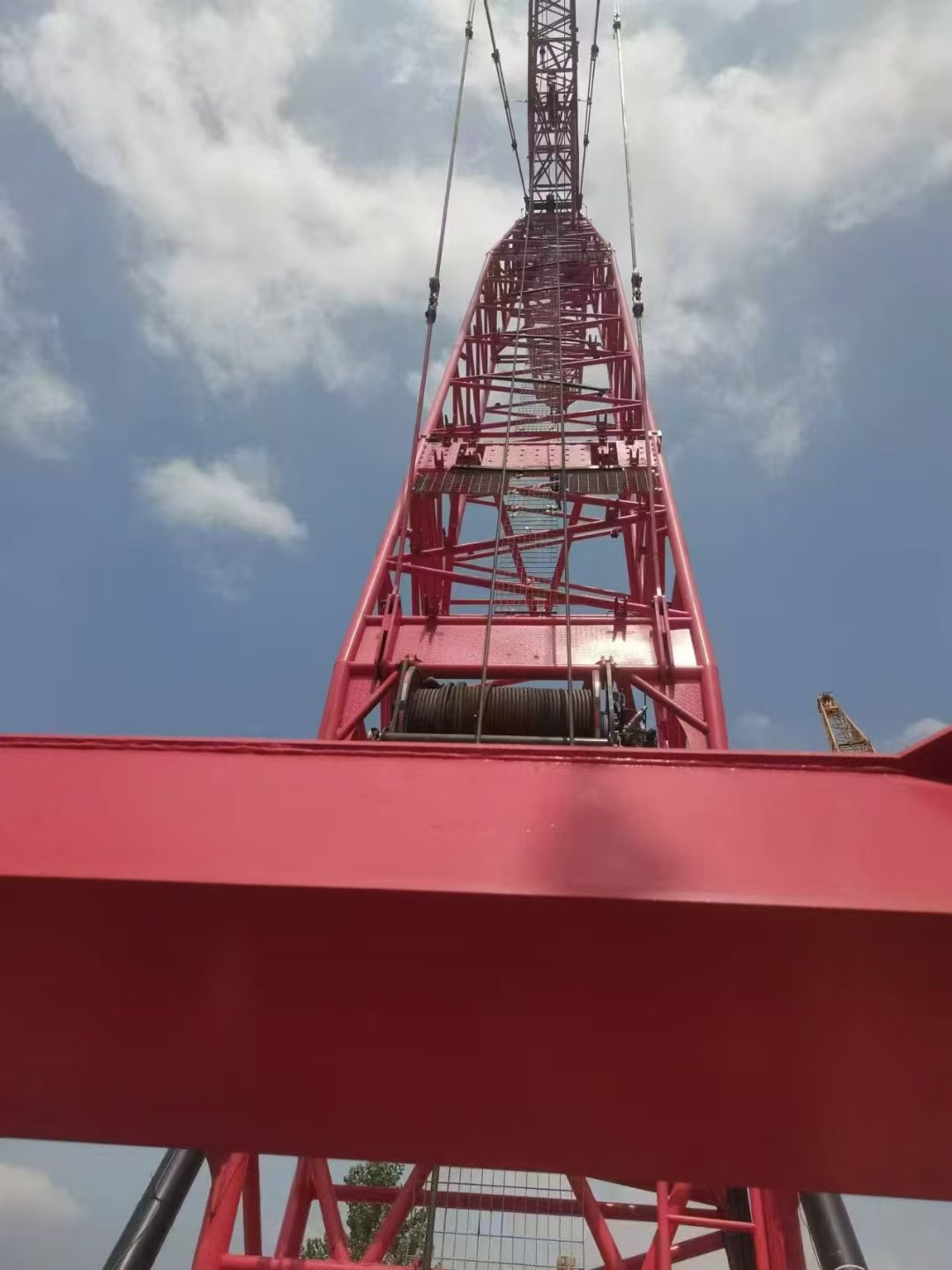 Second Hand 320 Ton Used 2021 Crawler Crane With Low Energy Requirements