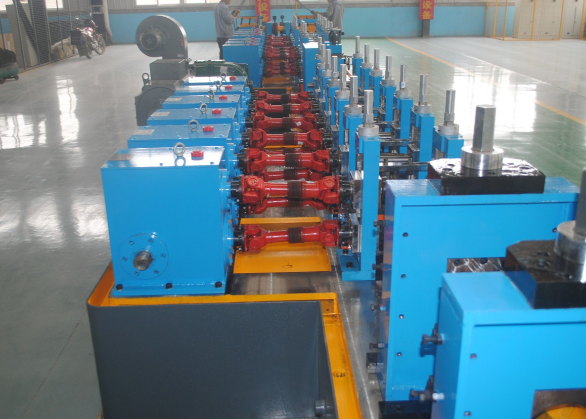 ERW HG140 Stable Pipe Roller Foming Cold Saw Square Tube Mill