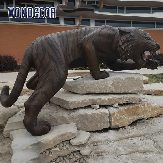 Life Size Hand Made Bronze Tiger Sculpture School Decoration