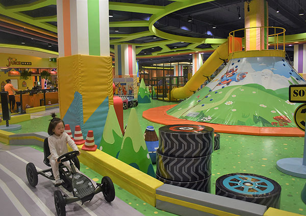 Racing Track Indoor Playground3