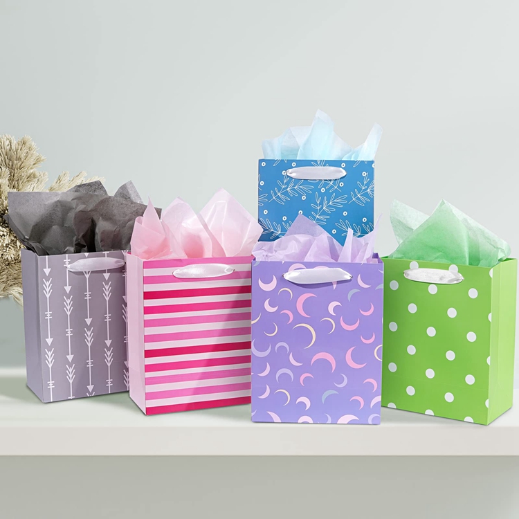 Customized Logo Custom Types Colourful Card Paper Clothing Shopping Bag With Handle