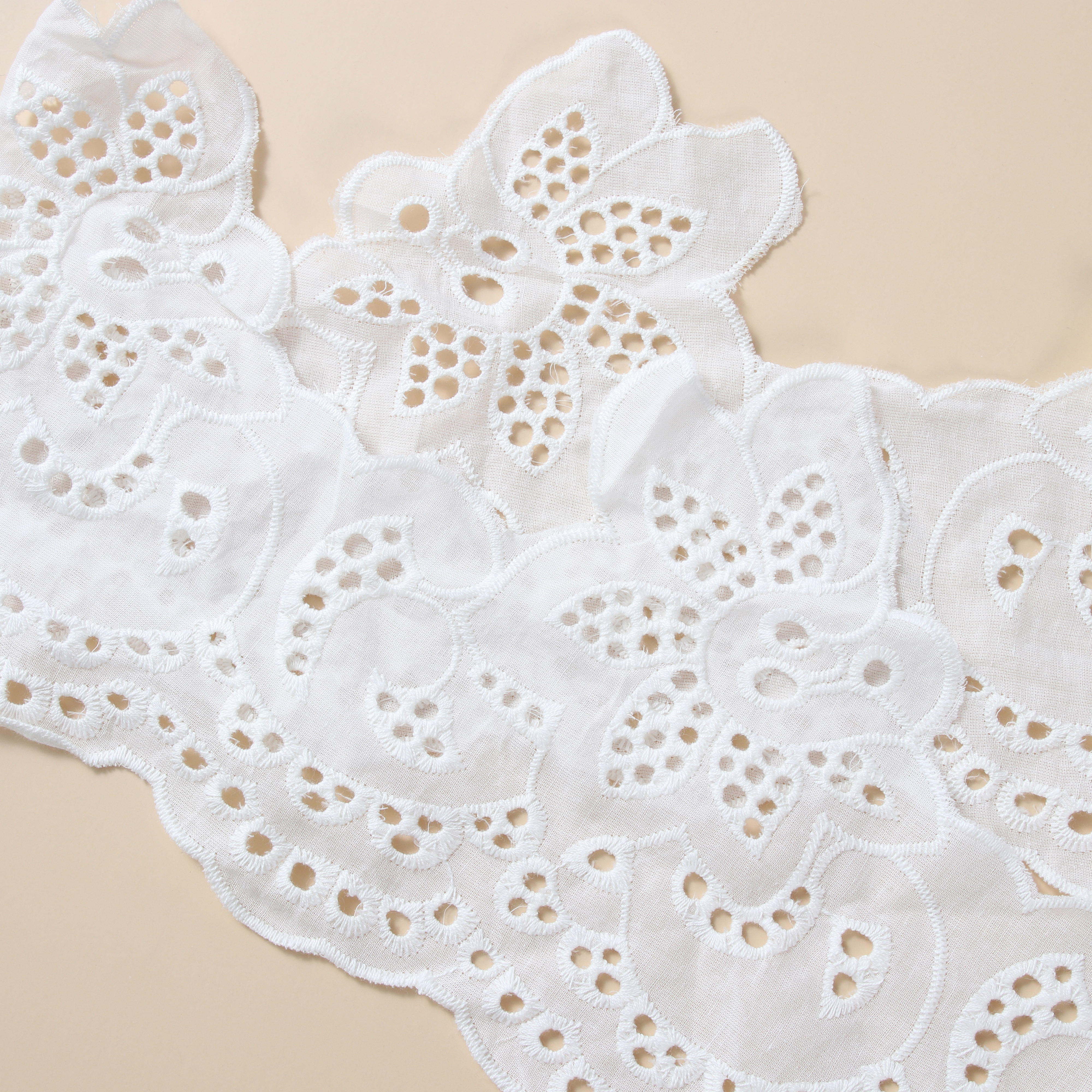 Dress Embroidered Lace Fabric Polyester White Embroidery Lace Trim