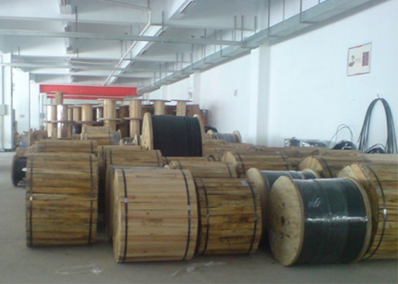 Moisture Resistant Fiber Optik Cable , Multimode Fiber Cable Aluminum Tape Layer
