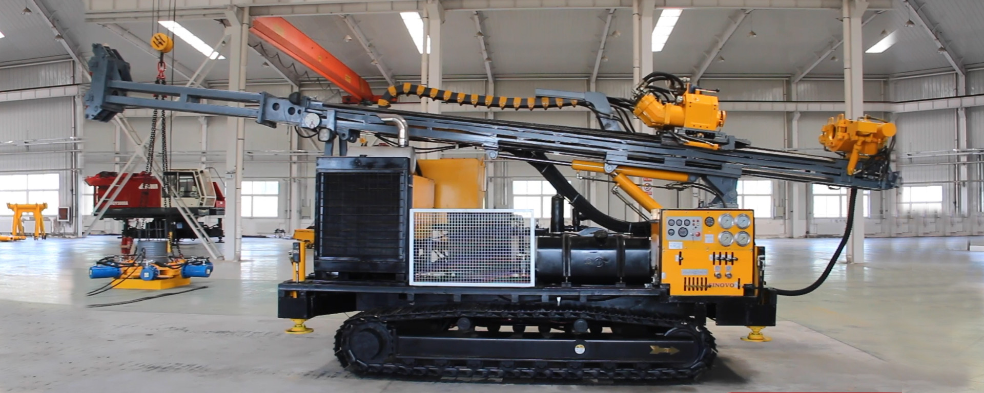 Crawler Type Full Hydraulic Core Drilling Rig SD1000