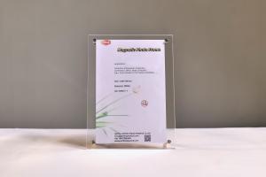 Wholesale Clear Acrylic Photo Frame 4x6 Size With Glass Photo Frame Standing For Tabletop from china suppliers