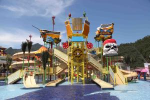 Wholesale Safe Pirate Ship Medium Water Play Equipment Funny Slide Resort from china suppliers