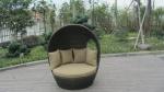 Round Outdoor Rattan Daybed Furniture , Roofed Wicker Lounge Bed
