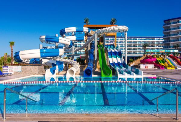 Kids Outdoor Water Park Slide Playground Playing Area Accessories Swimming Slide