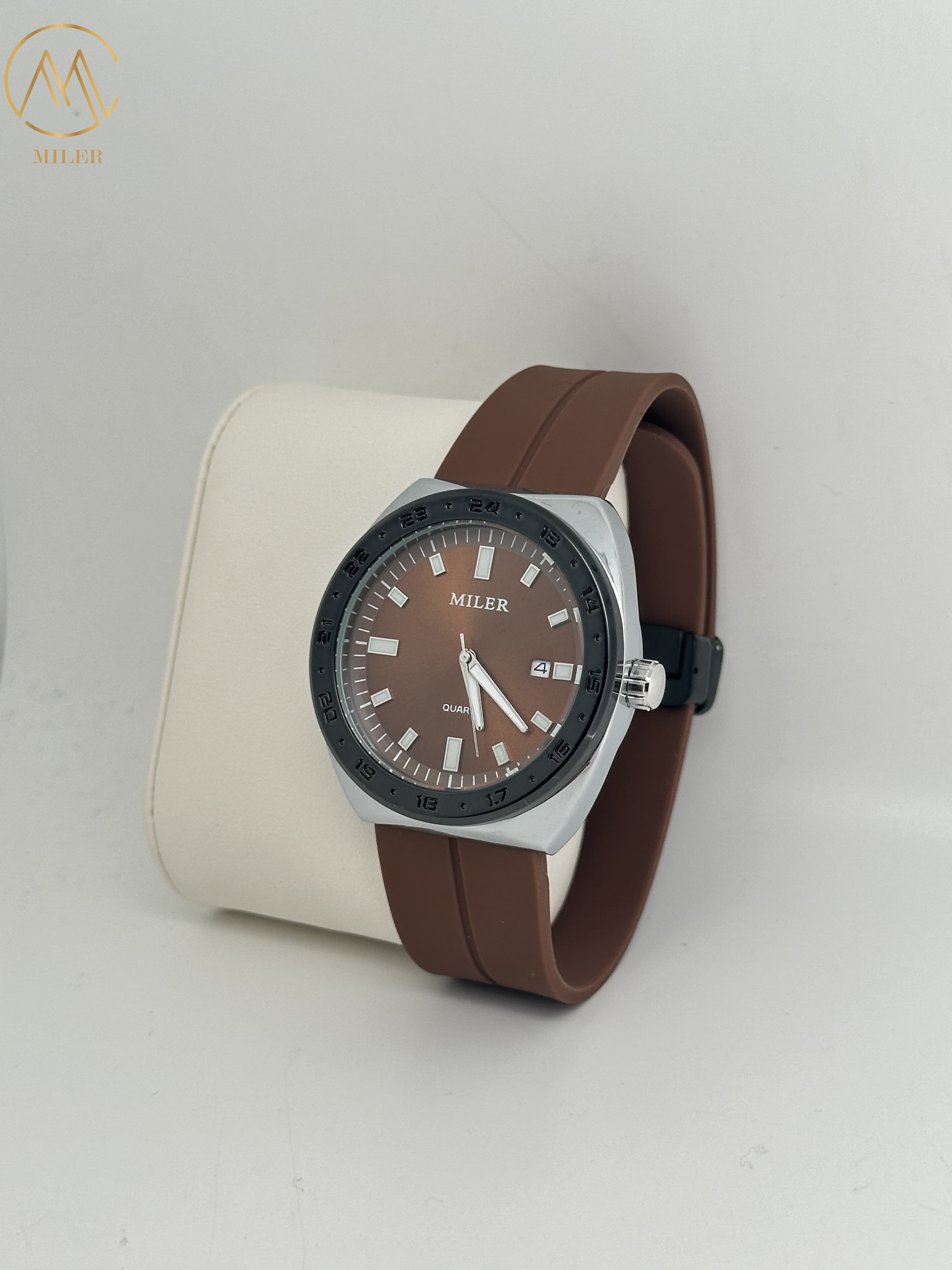Fashion Casual Business Quartz Life Waterproof Auto Date Display Quartz Wrist watch with Silicone Stra