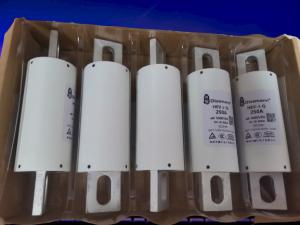 Wholesale M8 Bolt HEV Series Fuses DC1000V Fiber Automotive Fuses 600A High Current Fuses from china suppliers