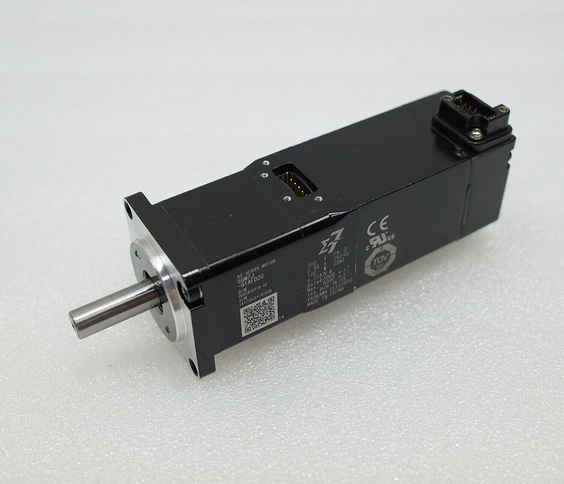 SGM7J-01AFDC Yaskawa 100w Power SGM7J Rotary Waterproof Motor