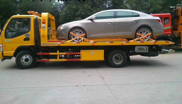 dongfeng 4X2 road tow truck, Conjoined wrecker truck for sale