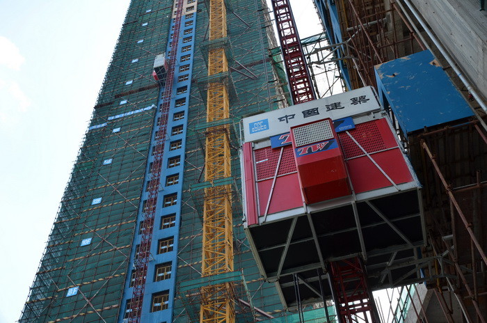 Passenger Material 37kw Building Construction Hoist Bevel Heicial Gearbox/Construction Elevator for Construction