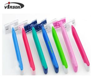 Wholesale Customization Factory Directly Disposable Shaving Razor Hair Shaver for Men from china suppliers