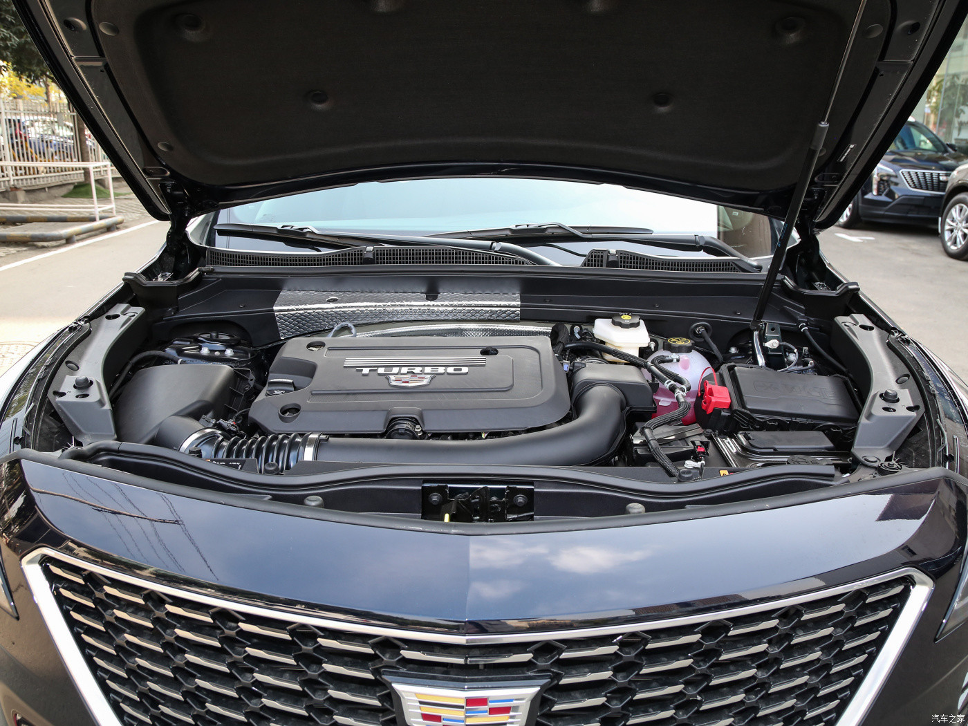 Cadillac XT4 2023 28T 2WD Zungui Compact SUV Gasoline+48V Light Hybrid