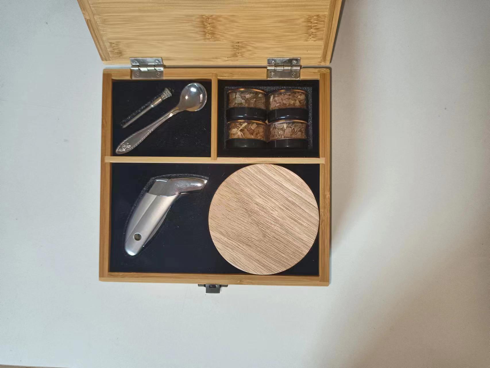 Hot selling Cocktail Smoker Kit Whiskey Smoker Infuser Kit for Drinking with Torch and Wood Chips