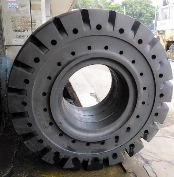 OTR Solid bias tyre, truck/forklift/loader tyre 23.5-25tire tread mold rubber