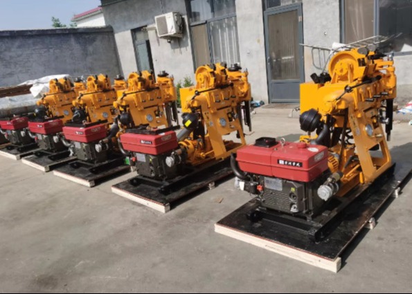 300 Meters Depth Capacity Engineering Drilling Rig Portable Hydraulic