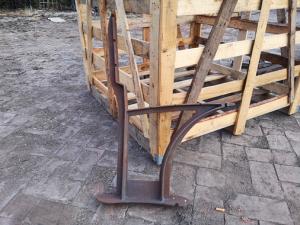 Wholesale Cast Iron Street Furniture Bench Ends , Fashionable Park Bench Chair For Decoration from china suppliers