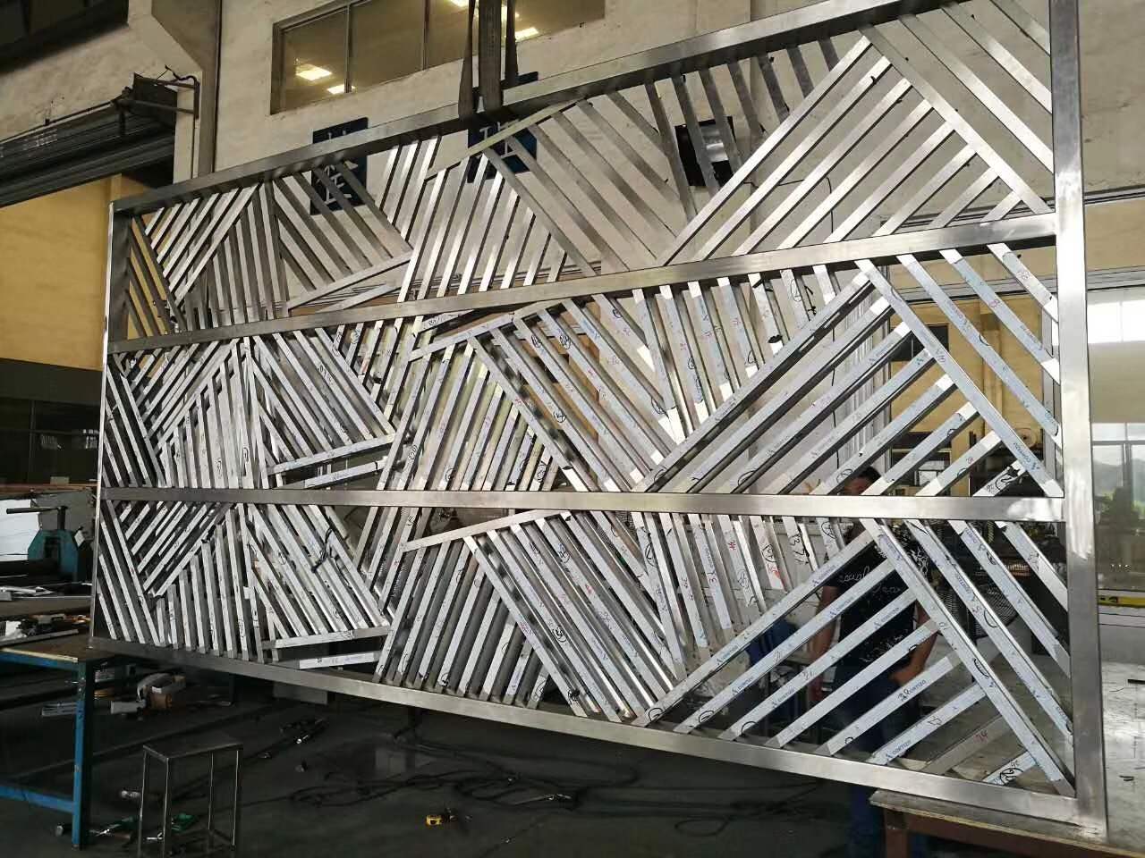 Black Interior Room Stainless Steel Screen Partition Dividers For Hotel