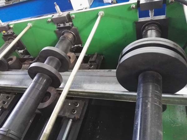 Cold Steel Strip Profile Z C Channel Roll Forming Machine With Punching Device