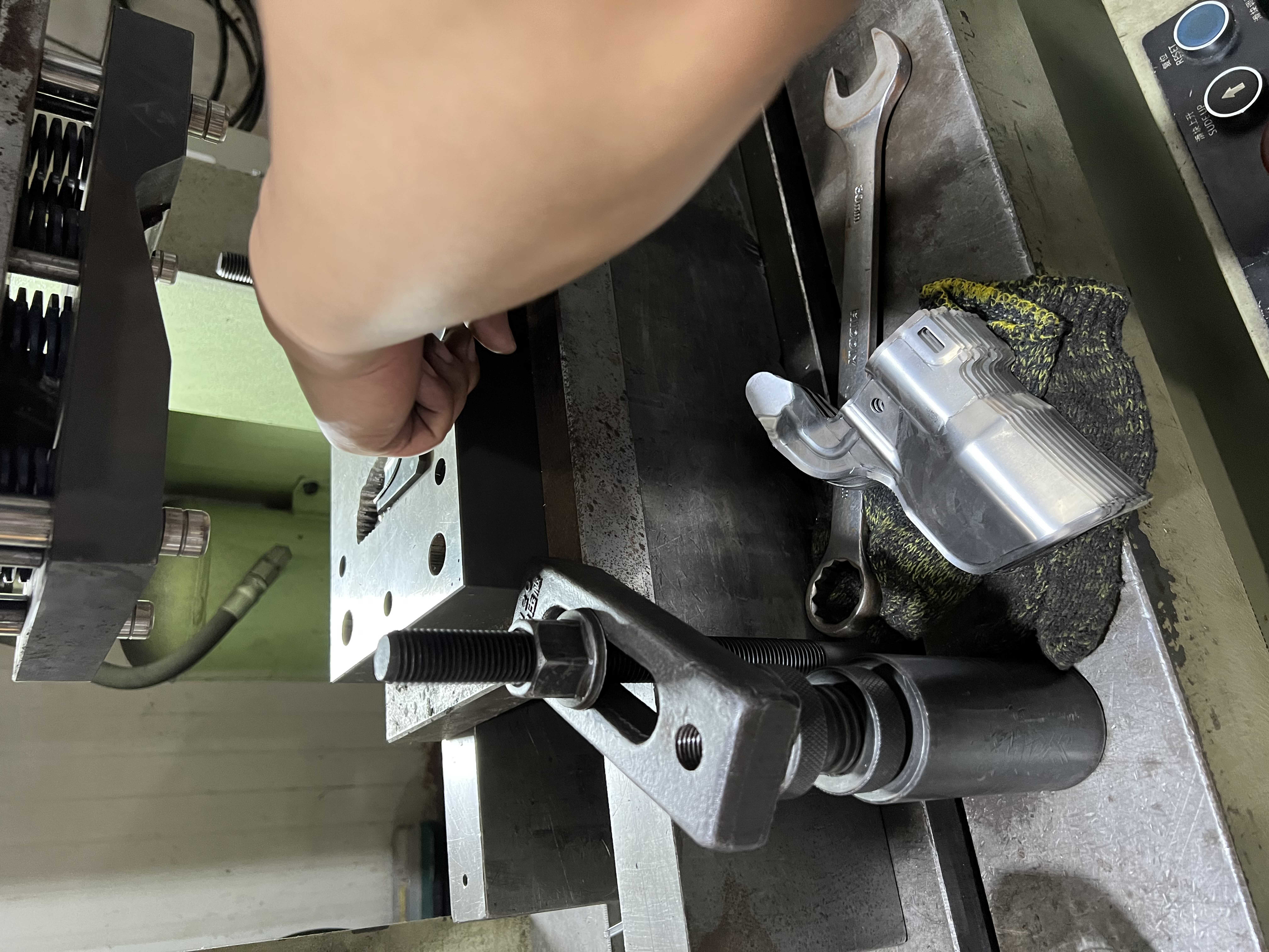 Metal stamping die drawing die punching die forming die compound die precision punching die customized