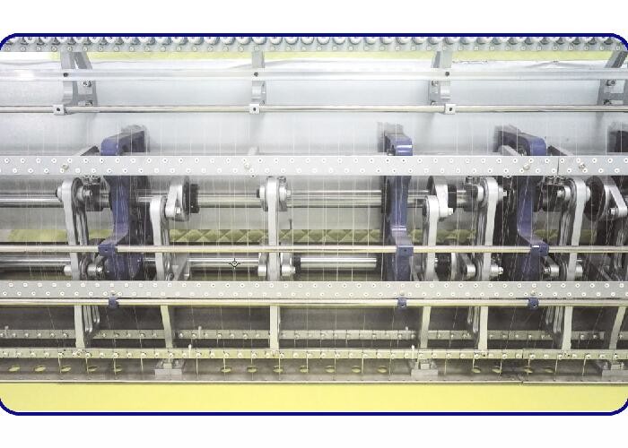 94 Inches 1000 RPM Beddings Computerized Quilting Machine