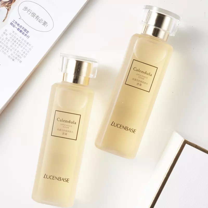 Skin Balancing Pore-Reducing Toner Minimizes Large Pores Face Moisturizing Calendula Skin Toner for Face