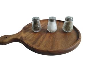 Wholesale Mini Glass Seasoning Shakers Disposable Spice Shaker from china suppliers