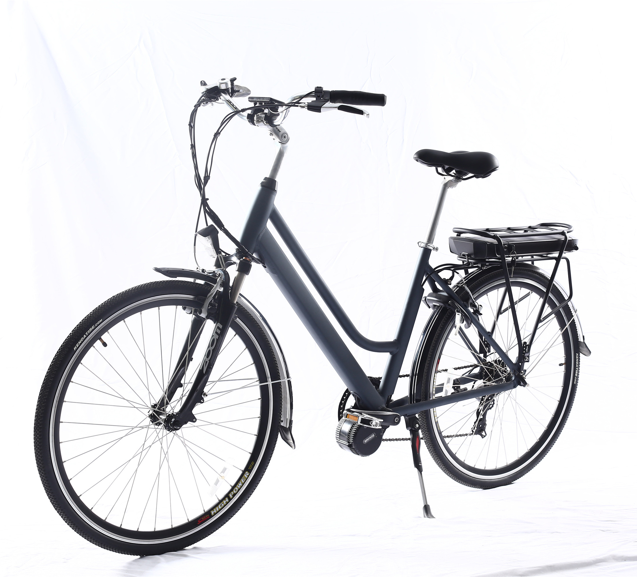28 Inch Mid Drive Electric Bicycles With LCD Display Rear Carrier Battery Position