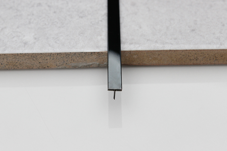 10mm Height 201 Stainless Steel Floor Edge Trim Strips ODM For Wall Decoration