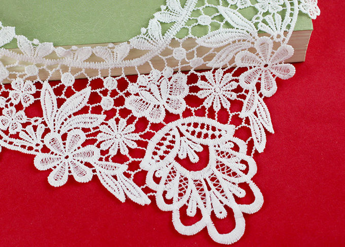 OEM Floral Guipure Lace Collar Applique With Heavy Embroidery By OEKO TEX 100