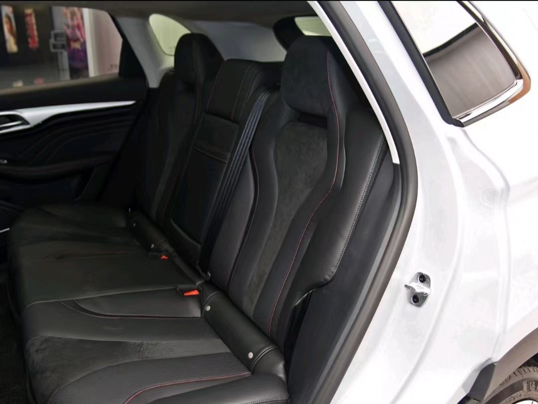 Marvel R 2021 Rear Driving Standard Version EV Cars 3 Motors 4 Wheel Drive NEDC 500km
