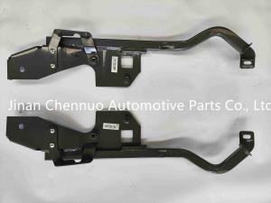 Wholesale 71041610-6498 71041610-6497 Iron Bumper Left Bracket Iron Bumper Right Bracket Heavy Truck Parts from china suppliers