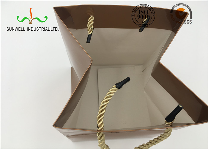 Printed Custom Made Cardboard Shopping Bags , Paper Gift Bags Easily Folding
